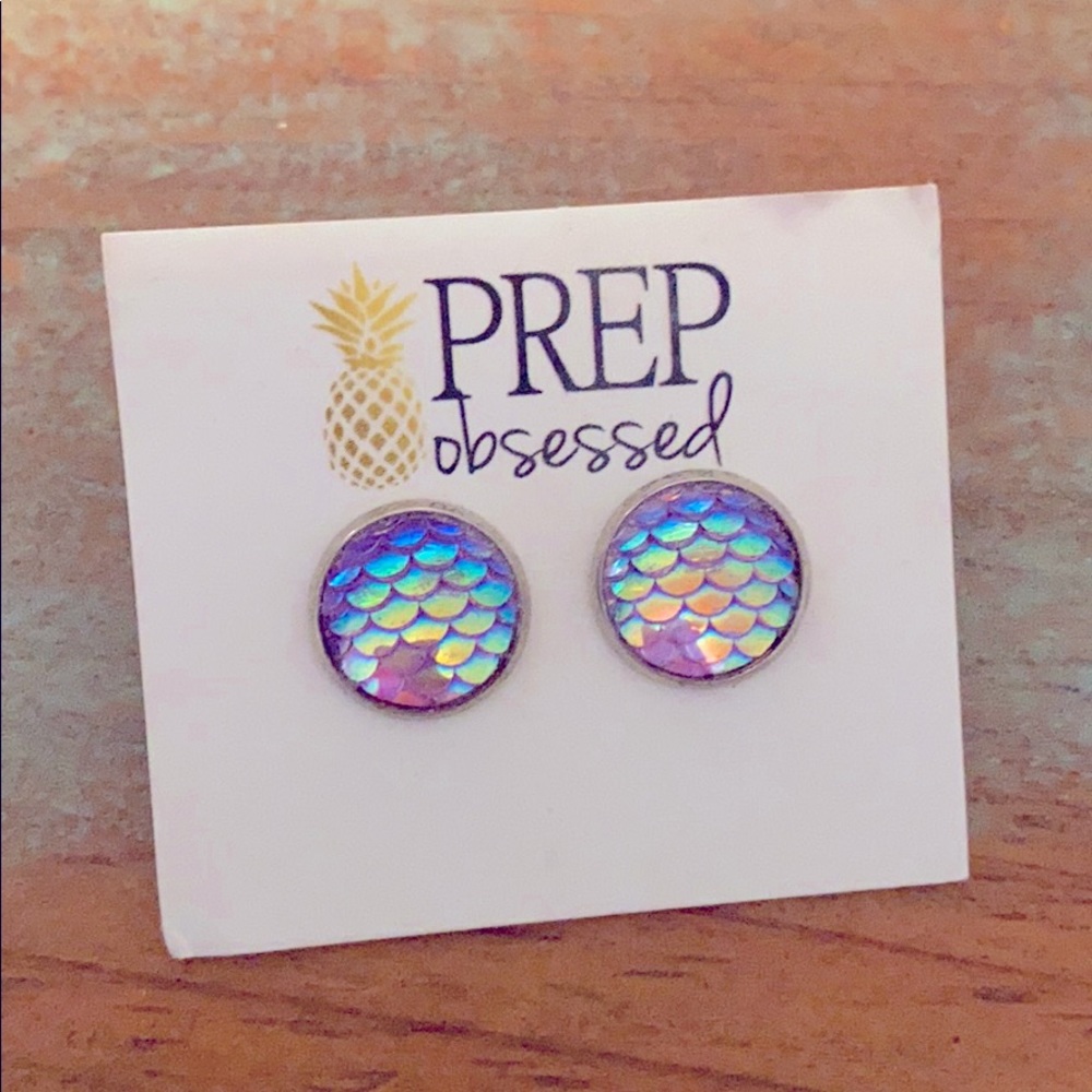 Mermaid 🧜🏼‍♀️ Scale Earrings